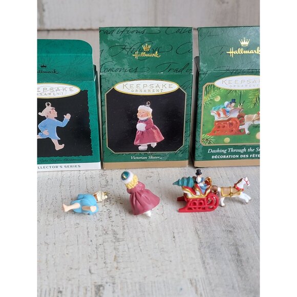 Hallmark Victorian skater sleigh night before Xmas ornament set - Picture 5 of 5